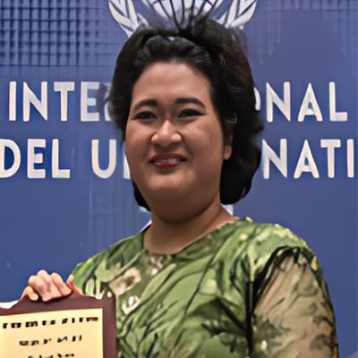 Dr. Dian Damayanti