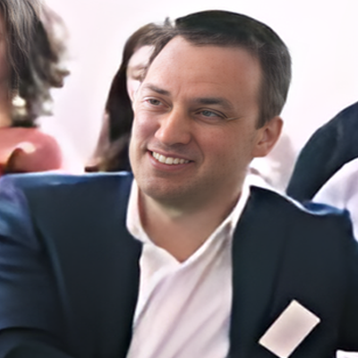 Dr. Nick Naumov