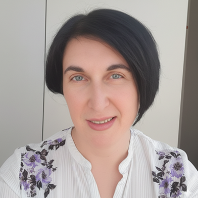 Dr. Carmen Manuela Pereira Carneiro Lucas