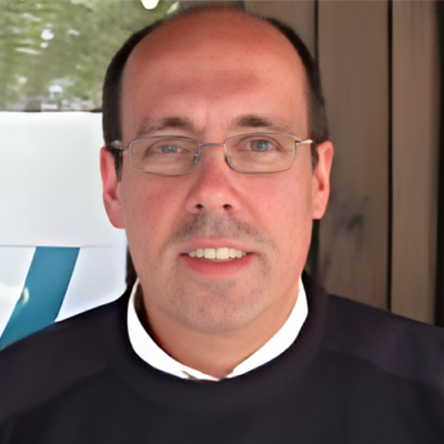 Dr. Mario Alves